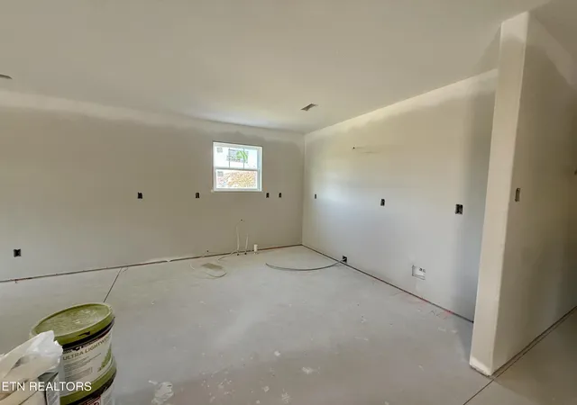 Photo 4 of Condo for sale at 118 Verton Dr #2, Powell, TN 37849 | MLS# 1360165 | Listing updated on 2026-10-27