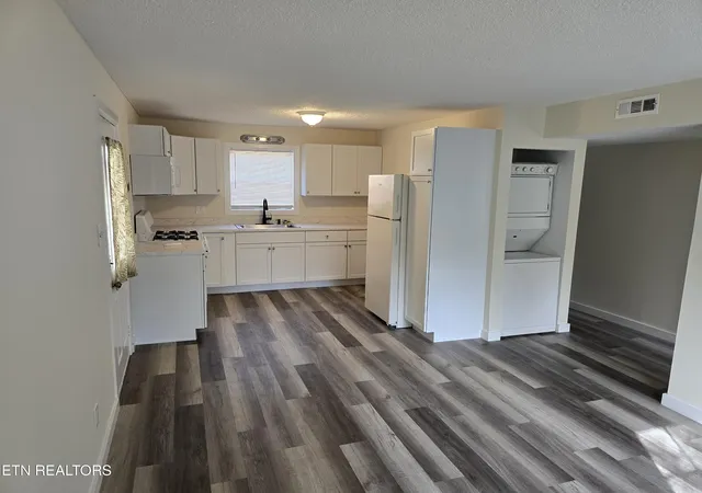 Photo 2 of Multi family home for sale at 101-103 Walsh Ln, Oak Ridge, TN 37830 | MLS# 1360123 | Listing updated on 2026-10-26