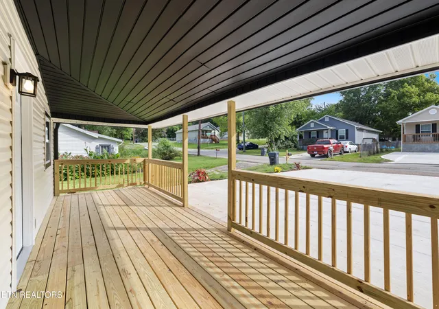 Photo 3 of Single family home for sale at 4205 Tomlinson St, Knoxville, TN 37920 | MLS# 1360142 | Listing updated on 2026-10-26