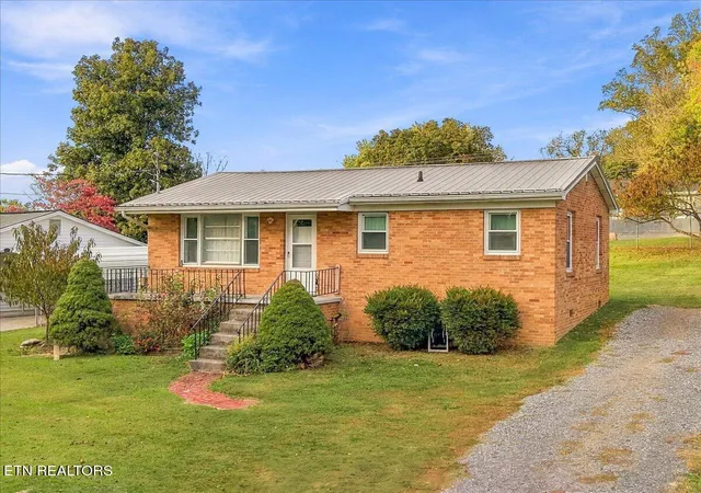 Photo 2 of Sale Pending at 2030 Wilson Ave, Morristown, TN 37814 | MLS# 1360188 | Listing updated on 2026-10-28