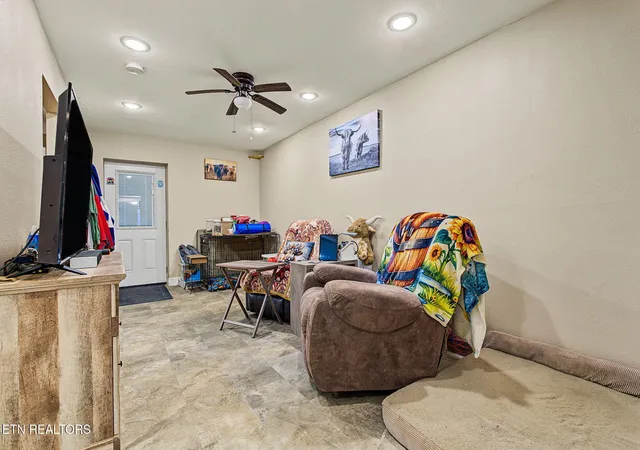 Photo 2 of Single family home for sale at 1725 Red Bone Way, Sevierville, TN 37876 | MLS# 1360202 | Listing updated on 2026-10-27
