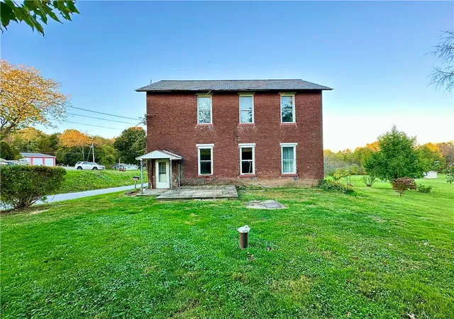 Photo 1 of Single family home for sale at 118 Firehall Rd, New Castle, PA 16101 | MLS# 1726043 | Listing updated on 2026-09-08