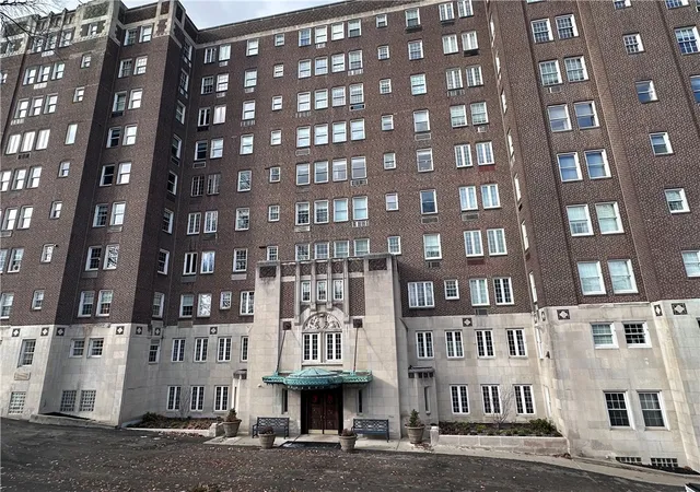 Photo 2 of Condo for sale at 5023 Frew Street #1G, Squirrel Hill, PA 15213 | MLS# 1726296 | Listing updated on 2026-09-04