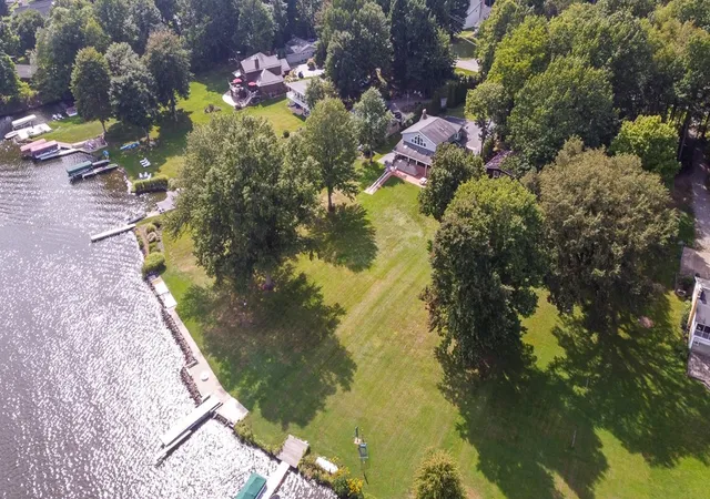 Photo 2 of Single family home for sale at 910 Latonka Dr, Mercer, PA 16137 | MLS# 1729060 | Listing updated on 2026-09-04