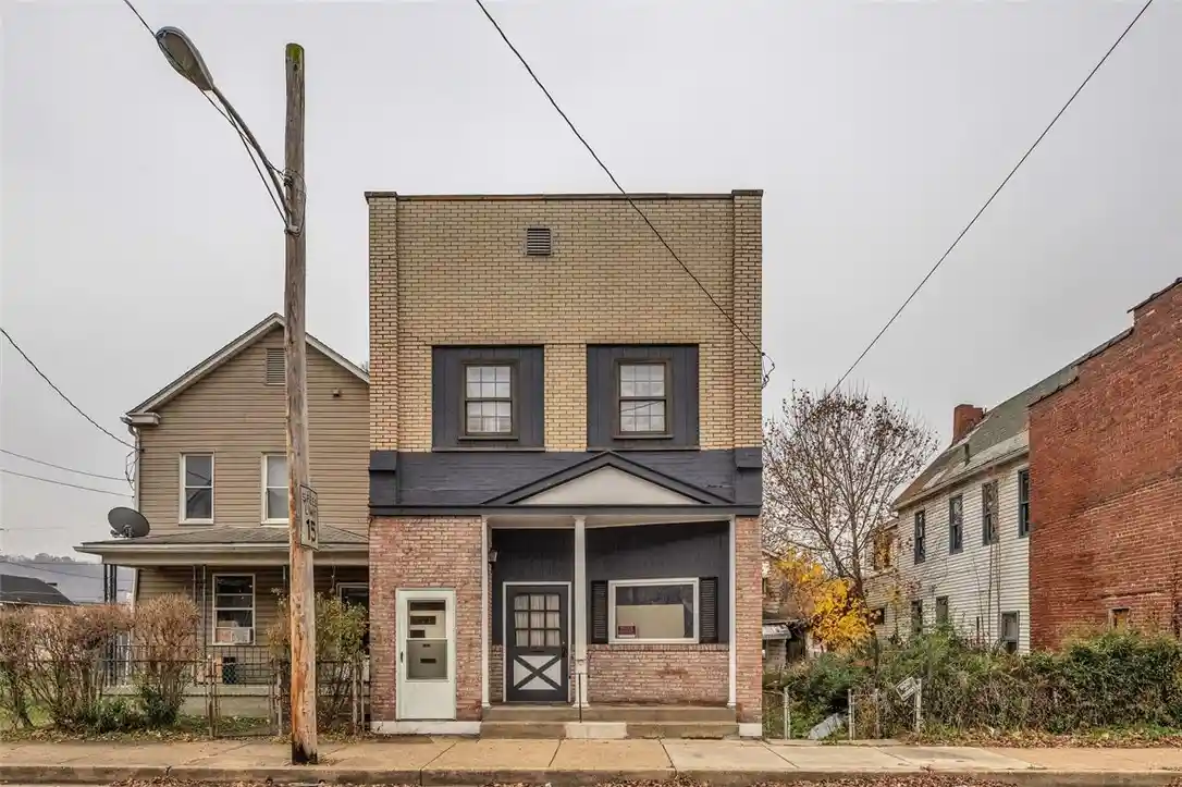 Listing Photo 2 - Condo for sale in 1421 5th Ave located at 1421 5th Ave, New Kensington, PA 15068 - Unit 1421 5th Avenue