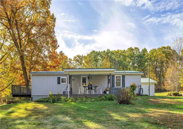 Photo 3 of Manufactured home for sale at 2200 Prospect Rd, Franklin Twp, PA 16052 | MLS# 1729412 | Listing updated on 2026-09-12
