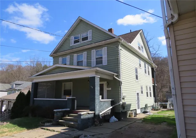 Photo 3 of Sale Pending at 20 Beech St, Leetsdale, PA 15003 | MLS# 1730630 | Listing updated on 2026-09-04