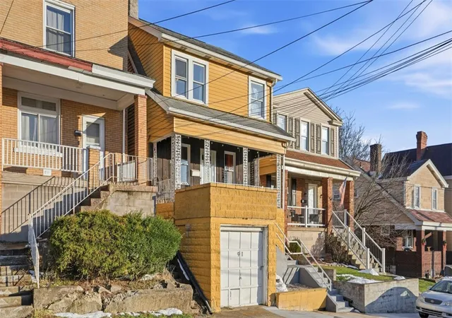 Photo 3 of Single family home for sale at 91 Westwood St, Mt Washington, PA 15211 | MLS# 1732703 | Listing updated on 2026-09-04
