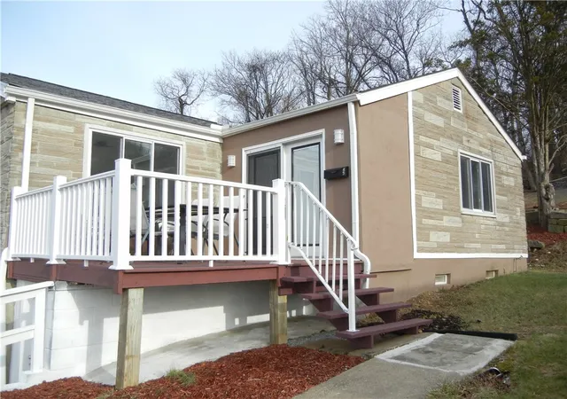 Photo 3 of Single family home for sale at 158 Moffat Ave, Washington, PA 15301 | MLS# 1732872 | Listing updated on 2026-09-14