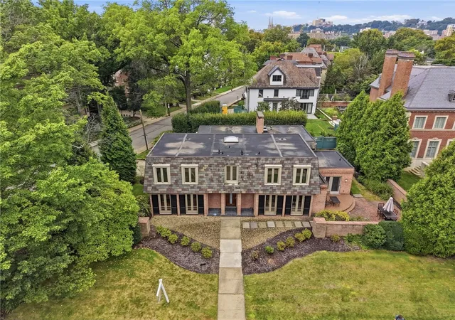 Photo 4 of Single family home for sale at 800 Amberson, Pittsburgh, PA 15232 | MLS# 1733584 | Listing updated on 2026-09-04