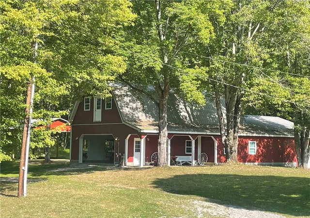 Photo 2 of Single family home for sale at 199 Anglers Rest Ln, Utica, PA 16362 | MLS# 1735334 | Listing updated on 2026-09-08
