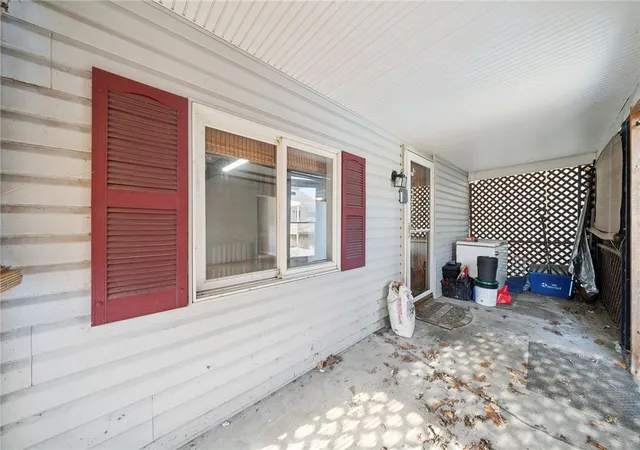 Photo 3 of Single family home for sale at 1609 Old Brodhead Rd, Monaca, PA 15061 | MLS# 1738485 | Listing updated on 2026-09-14