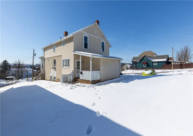 Photo 3 of Single family home for sale at 1206 Summerlea Ave, Washington, PA 15301 | MLS# 1739702 | Listing updated on 2026-09-04