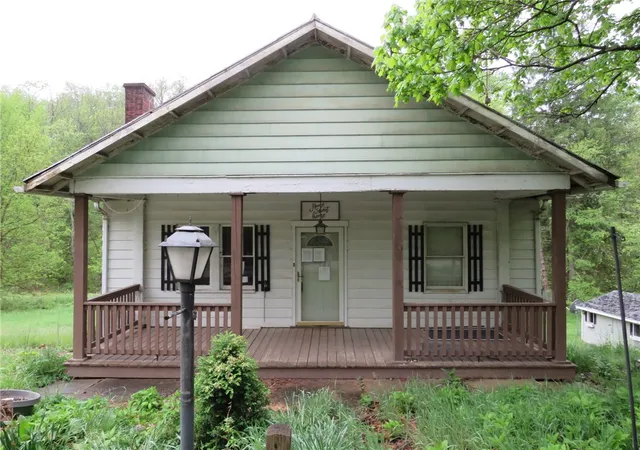 Photo 1 of Single family home for sale at 2189 Dunn Sta Rd, Morris Twp, PA 15329 | MLS# 1739908 | Listing updated on 2026-10-21