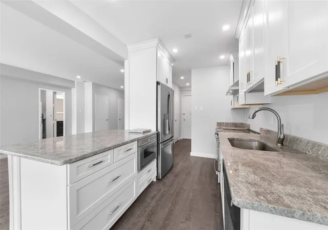 Photo 3 of Condo for sale at 320 Fort Duquesne Blvd #8N, Downtown Pgh, PA 15222 | MLS# 1740711 | Listing updated on 2026-10-17