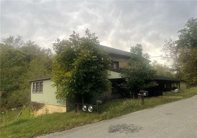 Photo 2 of Single family home for sale at 311 Mount Tabor Rd, Coal Center, PA 15423 | MLS# 1740999 | Listing updated on 2026-09-03