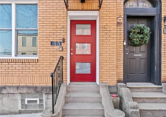 Photo 1 of Single family home for sale at 1515 Arch St, Pittsburgh, PA 15212 | MLS# 1741263 | Listing updated on 2026-09-03