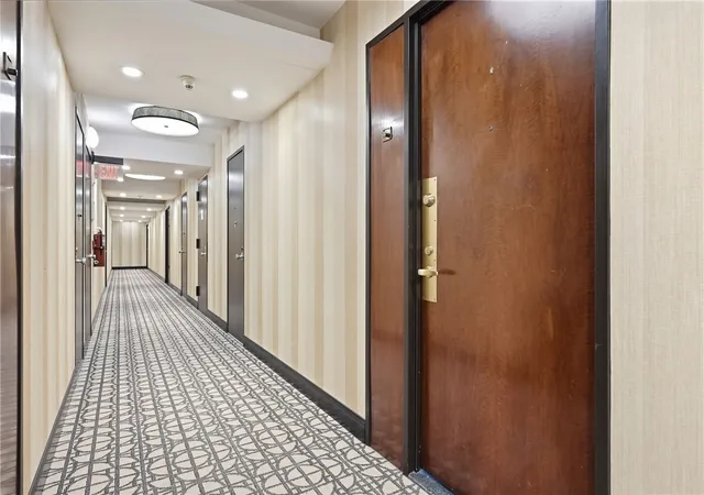 Photo 3 of Condo for sale at 320 Fort Duquesne Blvd #4F, Pittsburgh, PA 15222 | MLS# 1741571 | Listing updated on 2026-09-06