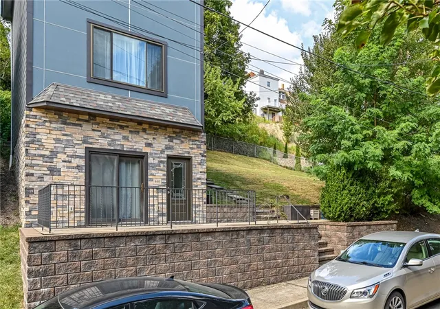 Photo 2 of Townhouse for sale at 446 Wyola, Pittsburgh, PA 15211 | MLS# 1743558 | Listing updated on 2026-09-13