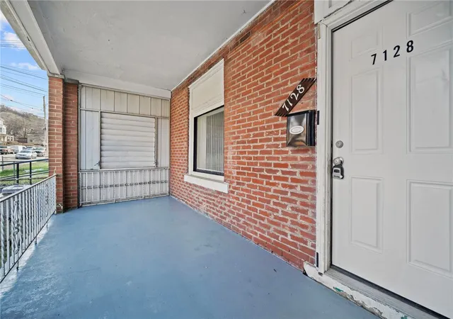 Photo 3 of Single family home for sale at 7128 Mount Vernon St, Homewood Brushton, PA 15208 | MLS# 1743712 | Listing updated on 2026-09-03