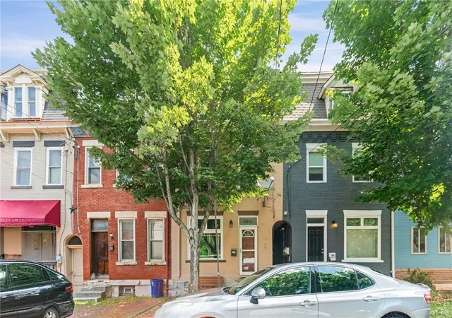Photo 1 of Single family home for sale at 2815 Jane St, South Side, PA 15203 | MLS# 1743897 | Listing updated on 2026-10-11