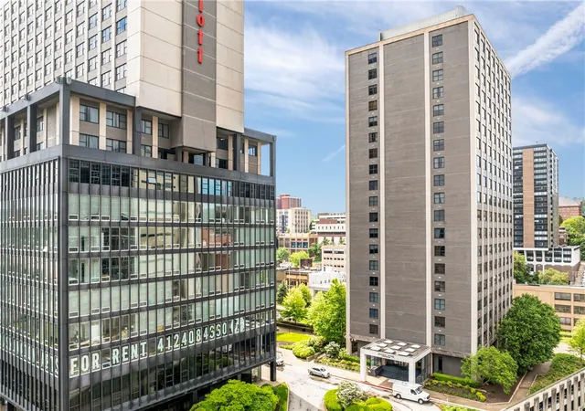 Photo 3 of Condo for sale at 112 Washington Pl #16H, Downtown Pgh, PA 15219 | MLS# 1743930 | Listing updated on 2026-09-11
