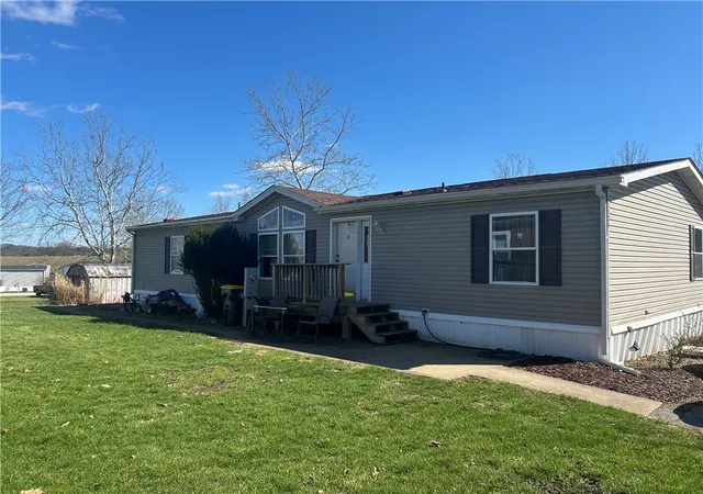 Photo 1 of Manufactured home for sale at 1124 Atlantis Dr, West Newton, PA 15089 | MLS# 1746033 | Listing updated on 2026-09-11
