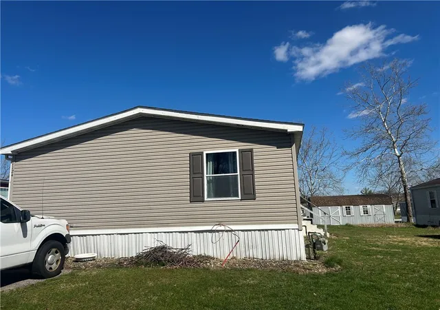 Photo 3 of Manufactured home for sale at 1124 Atlantis Dr, West Newton, PA 15089 | MLS# 1746033 | Listing updated on 2026-09-11