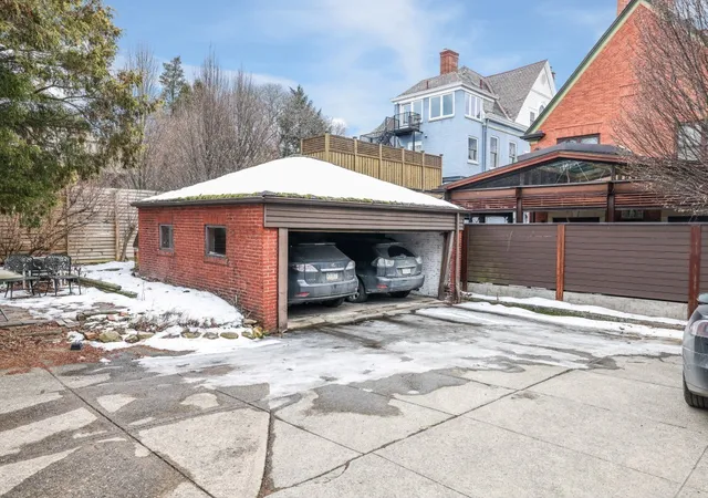 Photo 3 of Condo for sale at 712 S Aiken Ave, Shadyside, PA 15232 | MLS# 1746158 | Listing updated on 2026-09-06