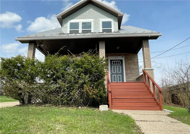Photo 2 of Single family home for sale at 514 Ridge Ave, Canonsburg, PA 15317 | MLS# 1746330 | Listing updated on 2026-09-06