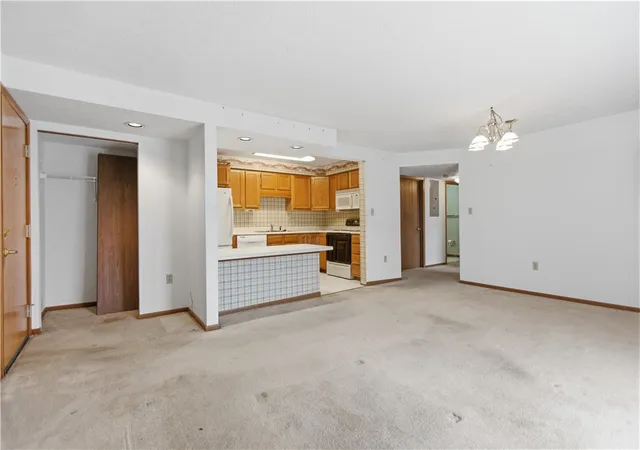 Photo 4 of Sale Pending at 503 Clubhouse Dr, Washington, PA 15301 | MLS# 1746444 | Listing updated on 2026-09-14