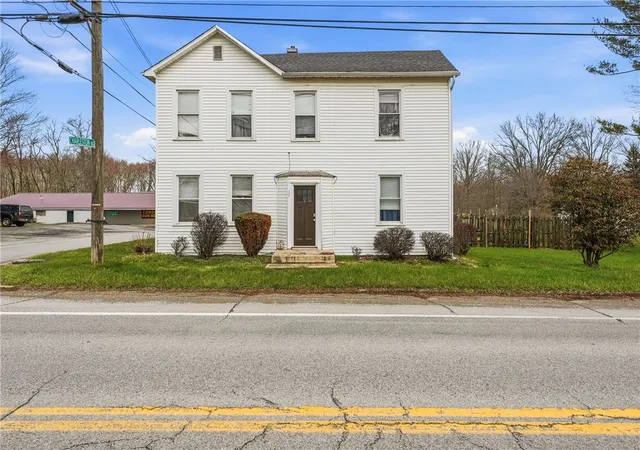 Photo 1 of Single family home for sale at 7185 W Market St, Mercer, PA 16137 | MLS# 1746548 | Listing updated on 2026-09-03