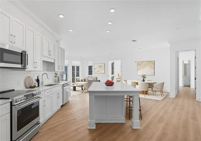 Photo 3 of Condo for sale at 1 1st Street #407, Oakmont, PA 15139 | MLS# 1746581 | Listing updated on 2026-09-13