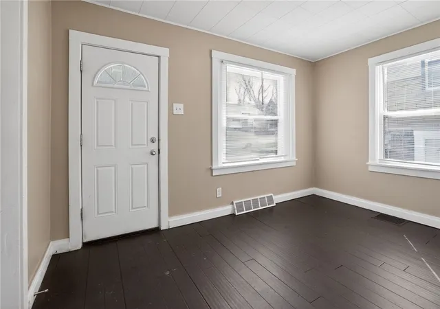 Photo 3 of Single family home for sale at 817 Elizabeth St, Pittsburgh, PA 15221 | MLS# 1745649 | Listing updated on 2026-09-09