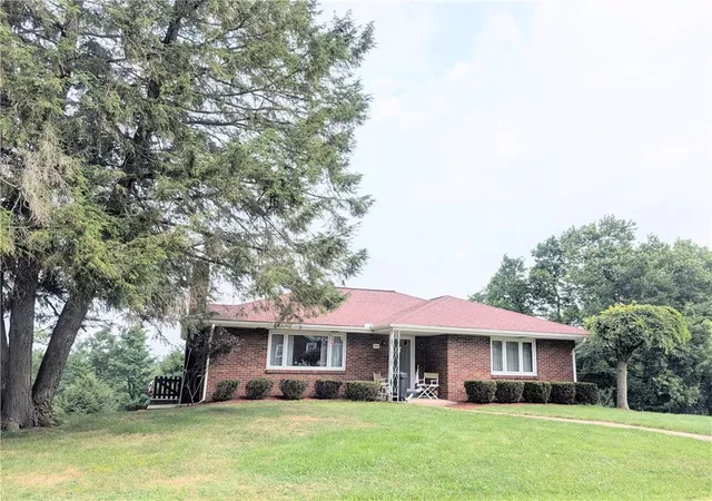 Photo 1 of Single family home for sale at 395 S Palm St, Washington, PA 15301 | MLS# 1747258 | Listing updated on 2026-09-08