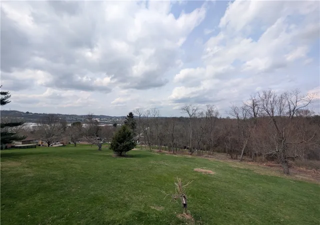 Photo 3 of Single family home for sale at 395 S Palm St, Washington, PA 15301 | MLS# 1747258 | Listing updated on 2026-09-08