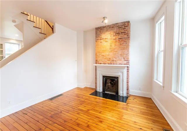 Photo 4 of Single family home for sale at 1022 Herron Ave, Pittsburgh, PA 15219 | MLS# 1747320 | Listing updated on 2026-10-02