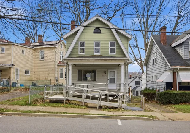 Photo 1 of Single family home for sale at 810 Jackman Ave, Pittsburgh, PA 15202 | MLS# 1747506 | Listing updated on 2026-10-13