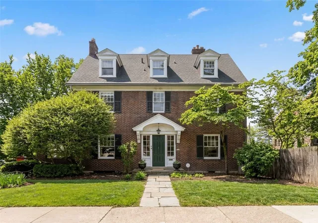 Photo 1 of Sale Pending at 5474 Kipling Rd, Pittsburgh, PA 15217 | MLS# 1747340 | Listing updated on 2026-09-03