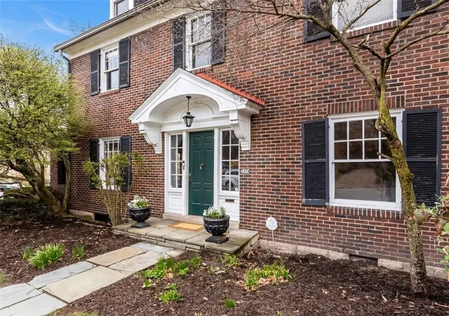 Photo 3 of Sale Pending at 5474 Kipling Rd, Pittsburgh, PA 15217 | MLS# 1747340 | Listing updated on 2026-09-03