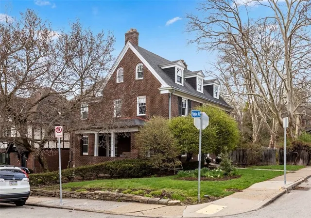 Photo 3 of Sale Pending at 5474 Kipling Rd, Pittsburgh, PA 15217 | MLS# 1747340 | Listing updated on 2026-09-03