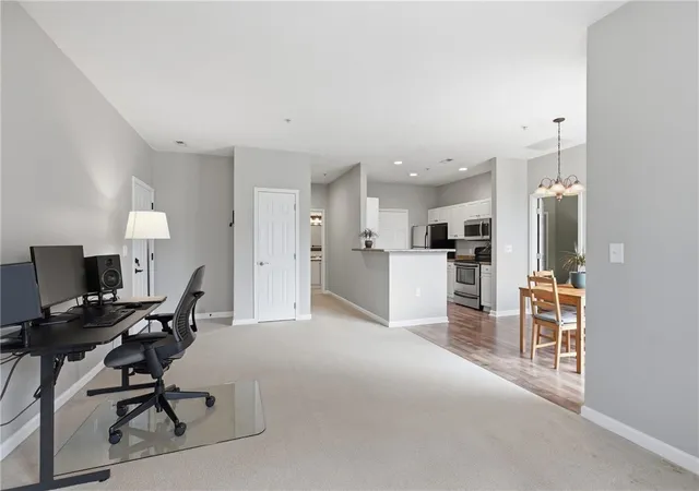 Listing Photo 5 - Condo for sale in building located at 411 Stockton Ridge, Cranberry Township, PA 16066