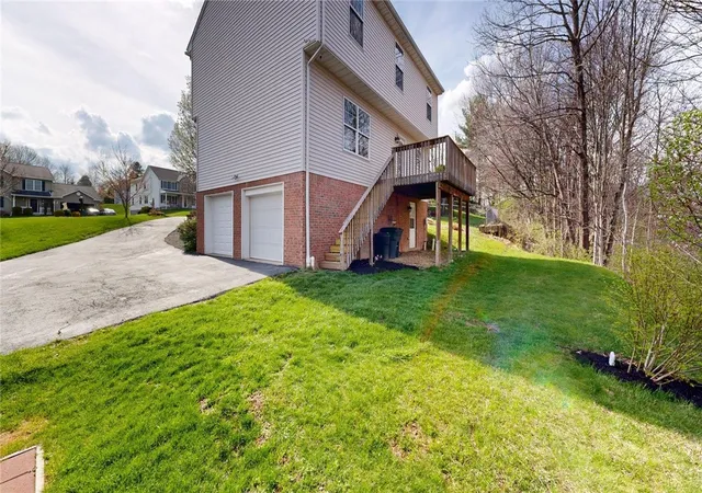 Photo 3 of Single family home for sale at 104 Whitetail Dr, Chippewa Twp, PA 15010 | MLS# 1748362 | Listing updated on 2026-09-04