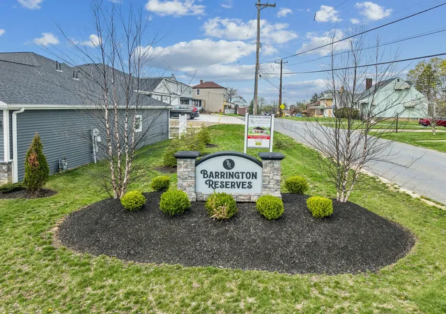 Photo 3 of Condo for sale at 8 Barrington Ct, Monaca, PA 15061 | MLS# 1748830 | Listing updated on 2026-09-02