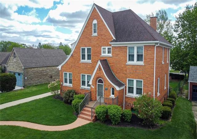 Photo 1 of Sale Pending at 221 E Muntz Ave, Butler, PA 16001 | MLS# 1748889 | Listing updated on 2026-09-04