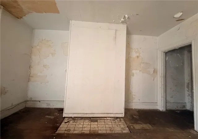 Photo 3 of Single family home for sale at 5001 Broad St, Pittsburgh, PA 15224 | MLS# 1748977 | Listing updated on 2026-10-14