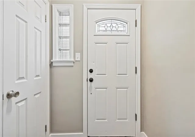 Photo 3 of Single family home for sale at 2215 Lehigh St, Pittsburgh, PA 15218 | MLS# 1748585 | Listing updated on 2026-10-15