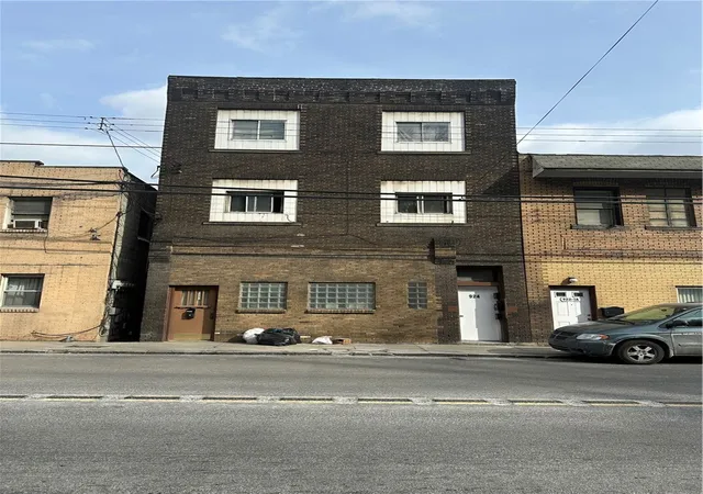 Photo 1 of Multi family home for sale at 924 Island Ave, Mc Kees Rocks, PA 15136 | MLS# 1749193 | Listing updated on 2026-09-05