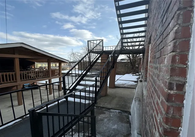 Photo 2 of Multi family home for sale at 924 Island Ave, Mc Kees Rocks, PA 15136 | MLS# 1749193 | Listing updated on 2026-09-05