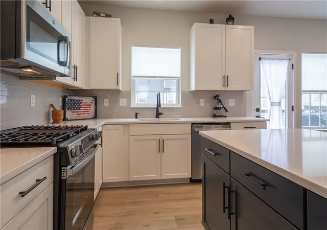 Photo 2 of Townhouse for sale at 225 Chital Ln, Cranberry Twp, PA 16066 | MLS# 1749324 | Listing updated on 2026-10-03